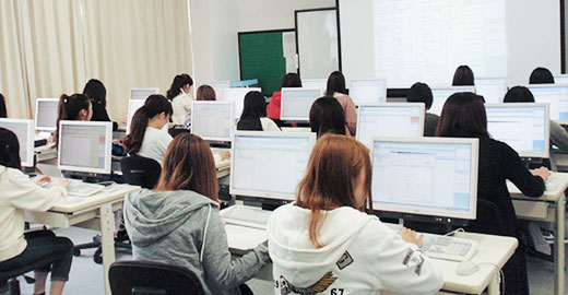 医事コンピュータ室