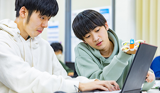 情報システム科