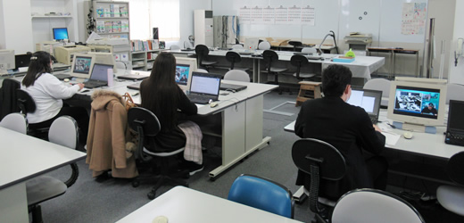 IPメディア授業 北海道情報大学の講義映像をリアルタイムで全国に配信。